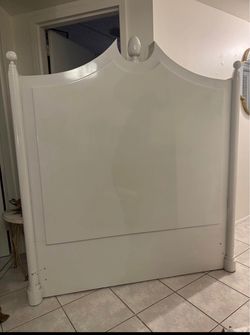 Free Headboard only - At the Curve