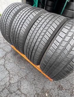 265 65 18 MichelÃn I'm selling this set of tires with 80% life left on all 4