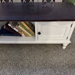 TV Table - Excellent Condition 