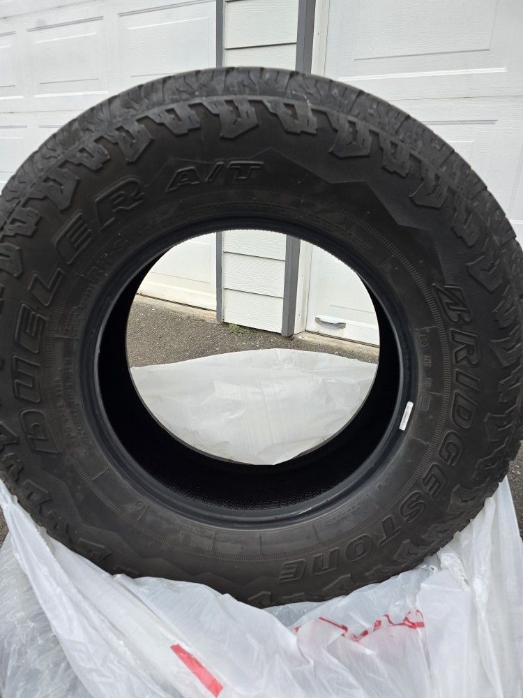 Bridgestone Dueler A/T Tires