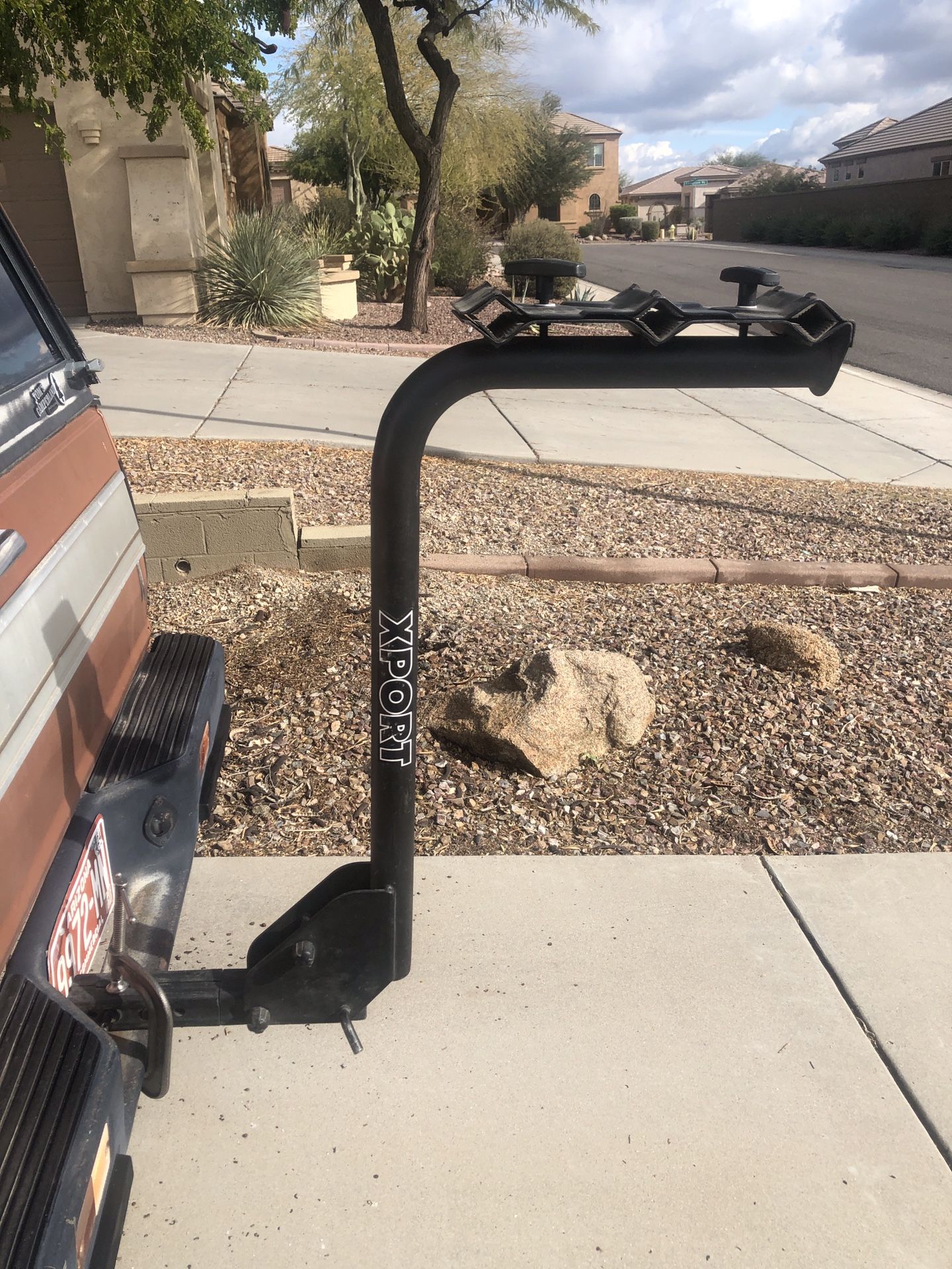 Xport Freeloader Dual-Receiver Hitch Mount Tilt-down 3 Bike Carrier/Rack