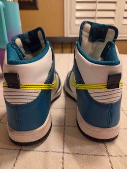 Children's Nike Sneakers, size Boy's 4Y