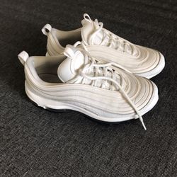  Nike Air Max Size 7.5 Women 