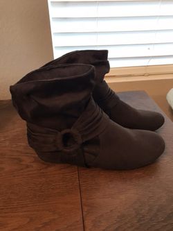 Women’s Brown Short Boots