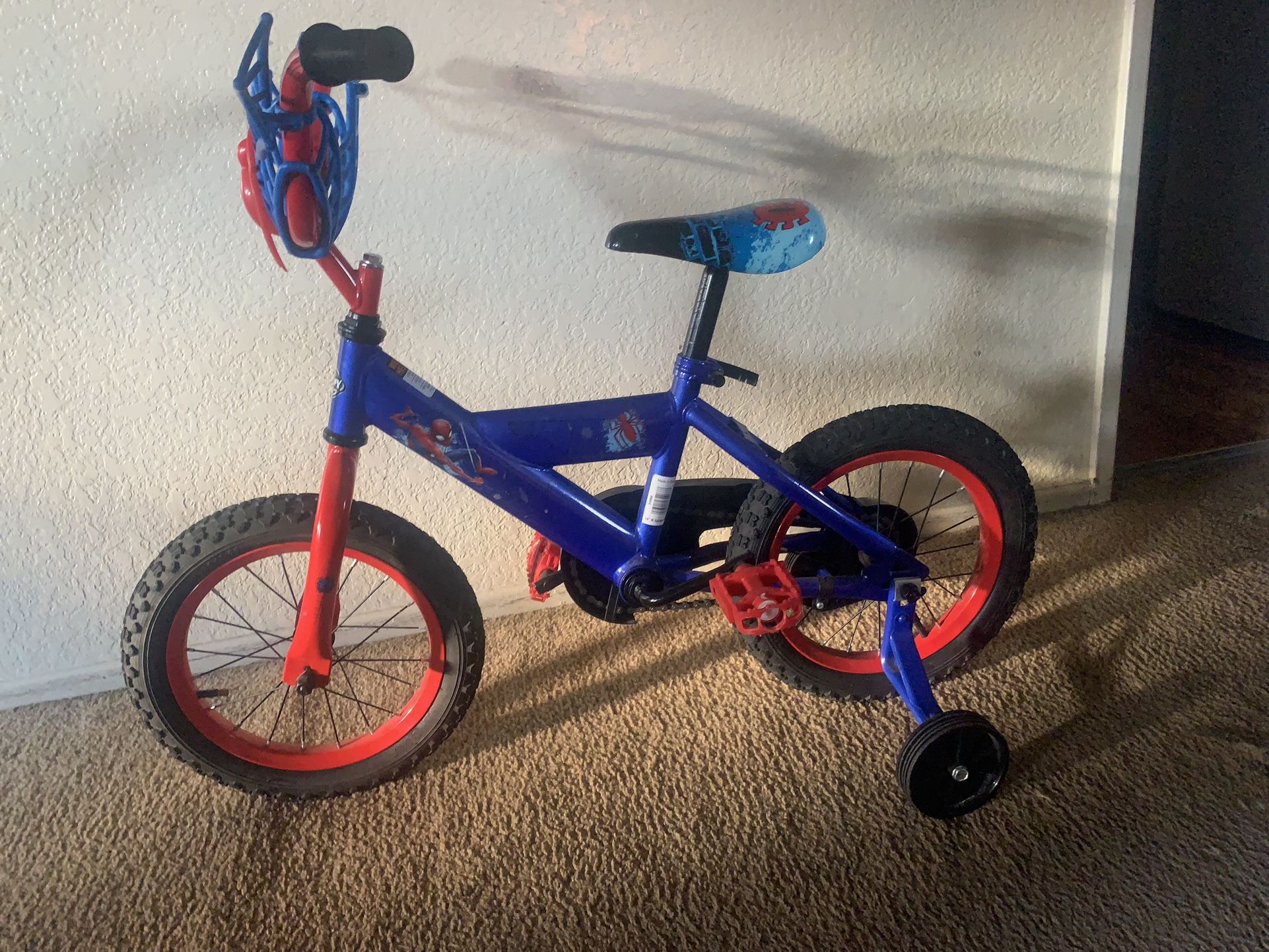 Huffy Kids Spider-man Bike (w/ training wheels)