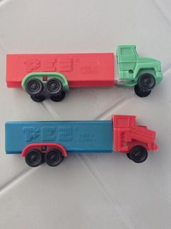 PEZ Truck Dispensers No Feet