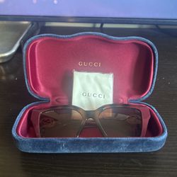 Women’s Gucci sunglasses