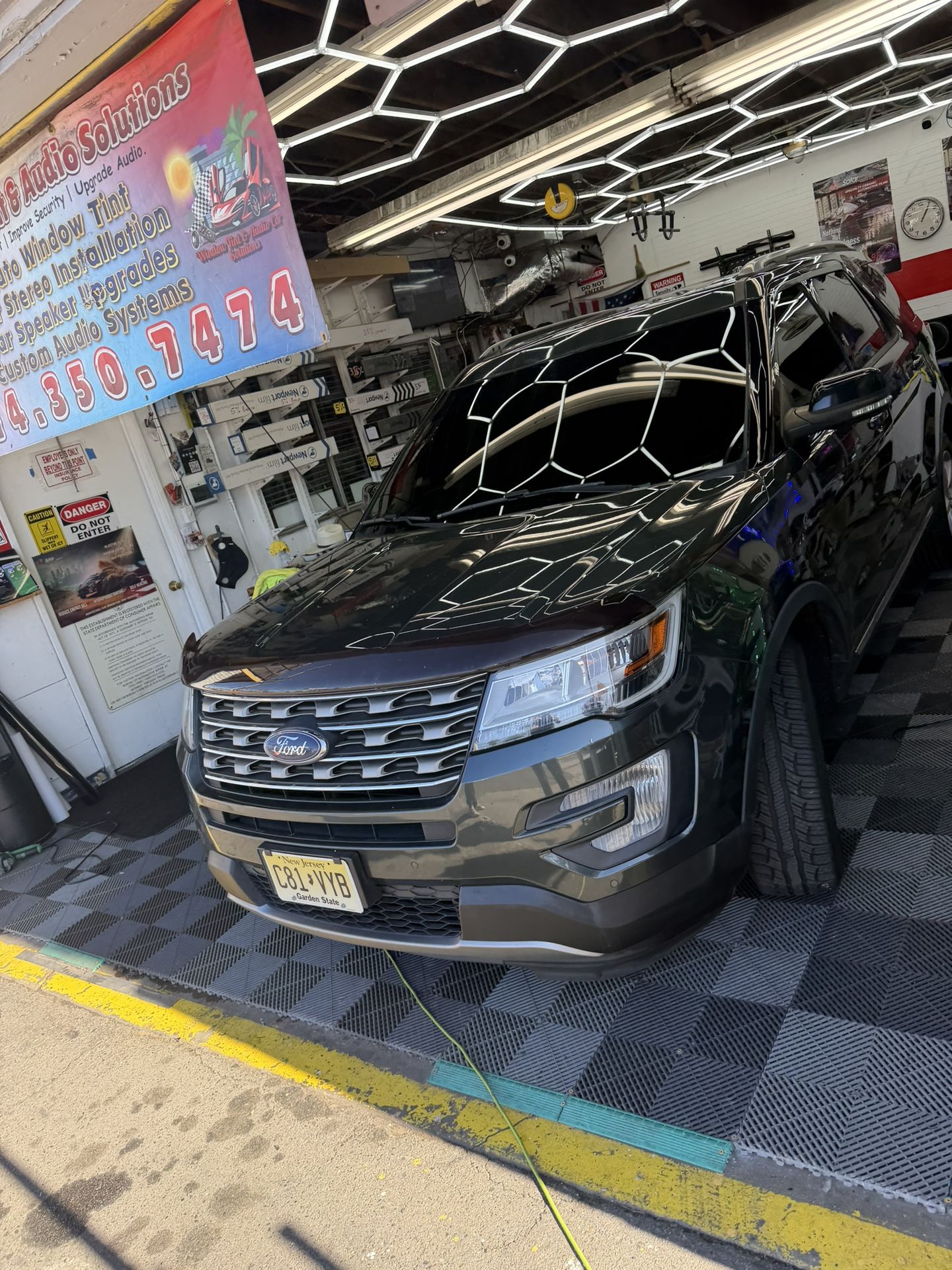 Ford Window Explorer, TINT