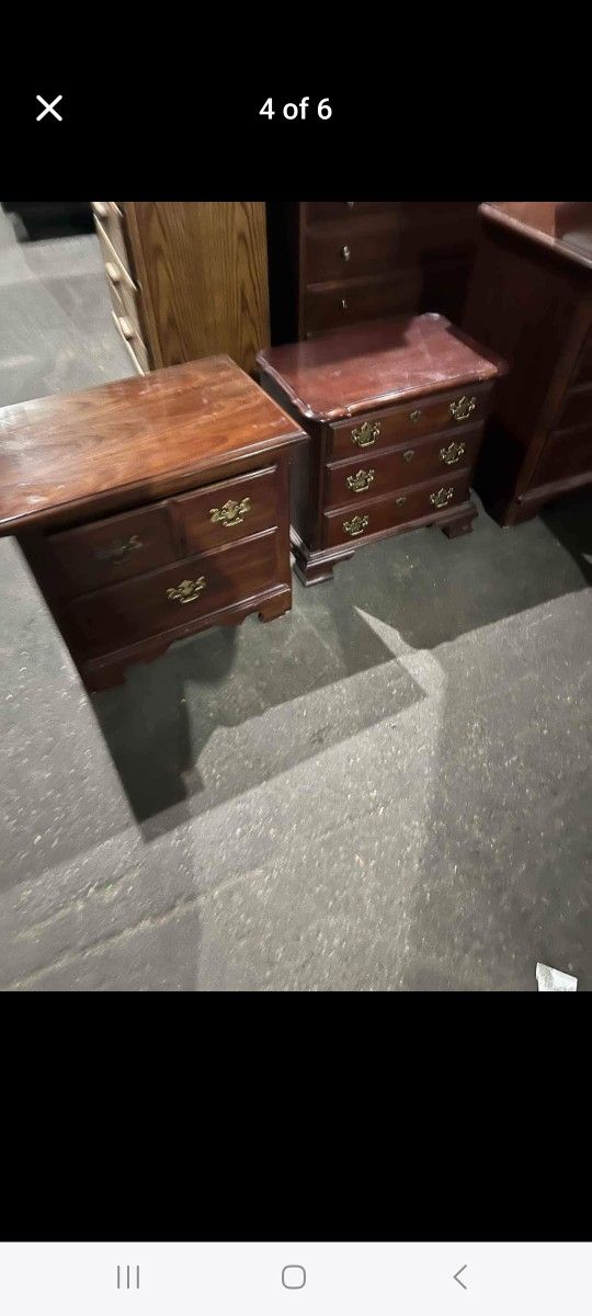 Thomasville His And Her Night Stands
