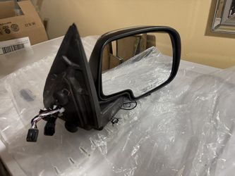 Cadillac Escalade power passenger mirror