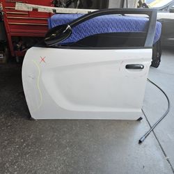 2011 2012 2014 2016 2017 2018 2019 2020 DODGE CHARGER LEFT SIDE FRONT DOOR SHELL