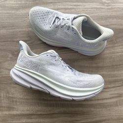 WORN ONCE HOKA Clifton 9 Size 7.5 Women’s