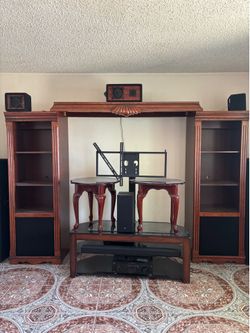 Tv stand (speakers included)