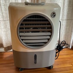 Hessaire 500 sq ft portable evaporative cooler 1300 CFM