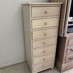 Long Dresser