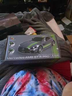 Mercedes Remote Control Car 1:16 Scale