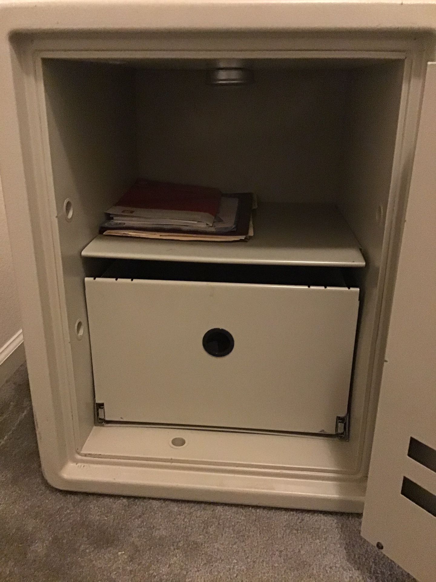 Fire Fyter Safe Model FF3000 for Sale in Elk Grove, CA OfferUp