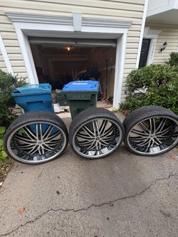 Custom 22” Rims with Tires – 265/35R22