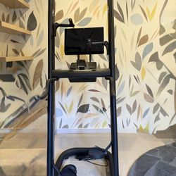 CLMBR 2.0 LIKE NEW, PRICED TO SELL