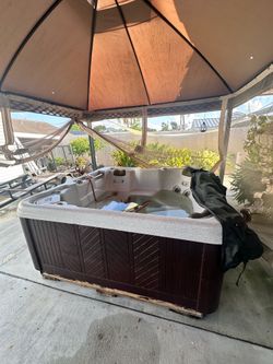 Jacuzzi