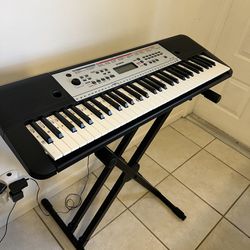Yamaha Keyboard Piano