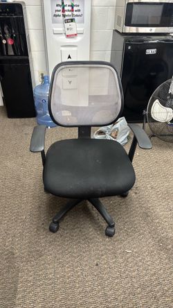Black Mesh Back Office Chair with Wheels