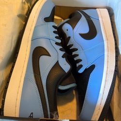 Air Jordan 1 Low Uni Blue