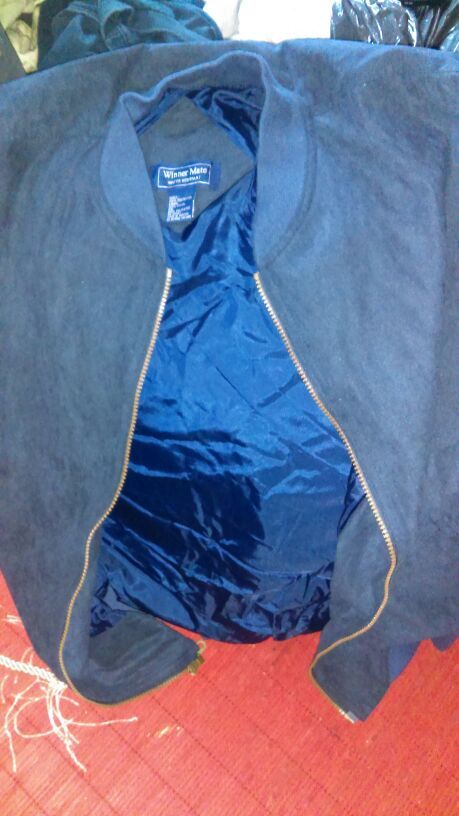 Navy blue bomber jacket (Large)