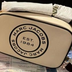 New & Authentic 100% MARC JACOBS 