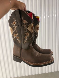 Cowgirl boots! Size 8.5