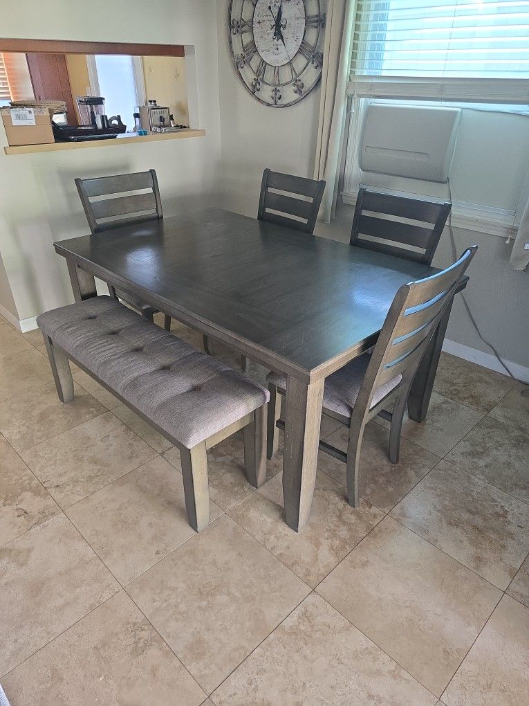 Dining Room Table And Chairs