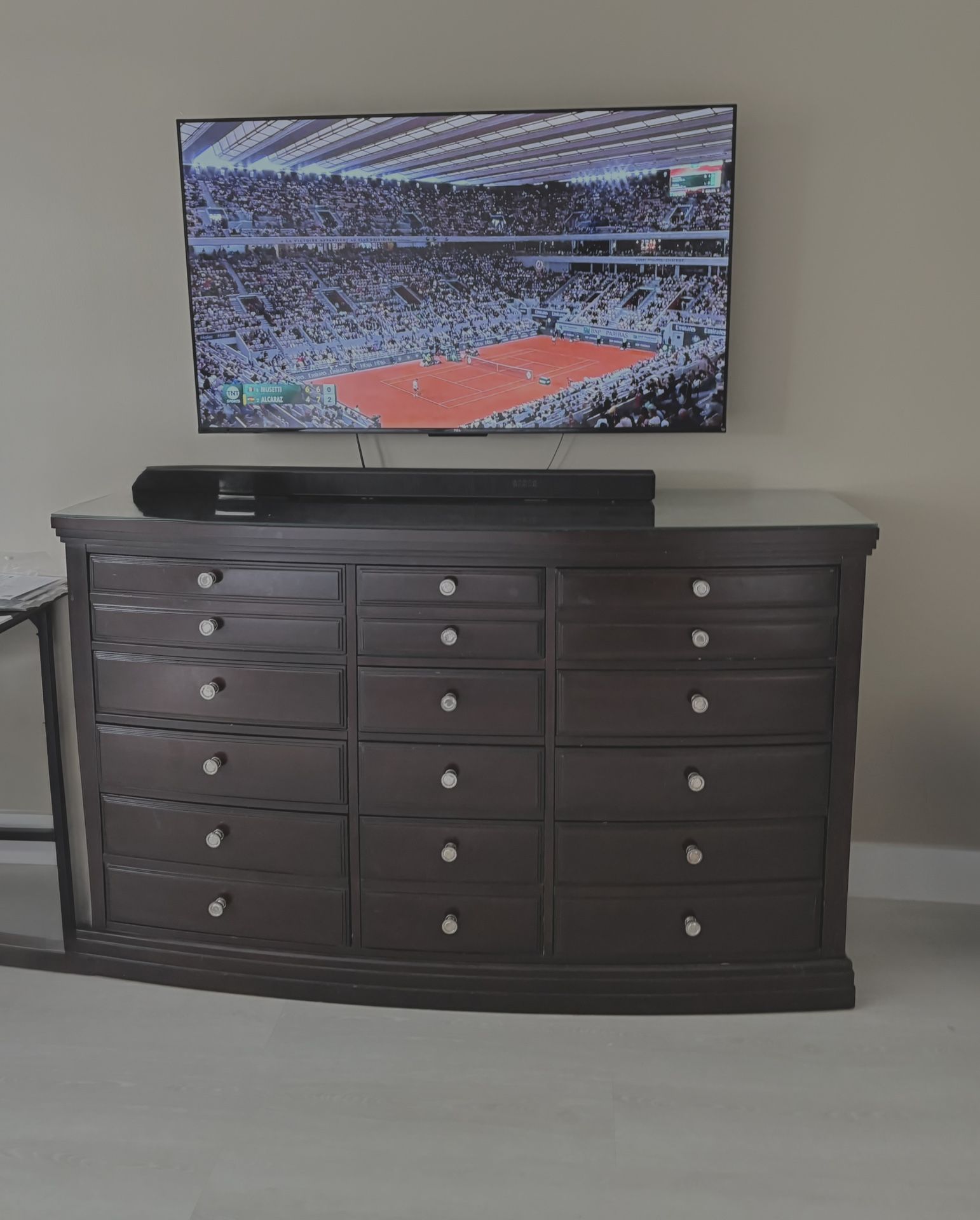 Dresser Dreser Chest . Real Wood North Caroline 