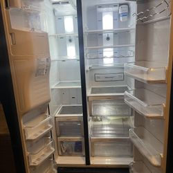 Side By Side Refrigerator 