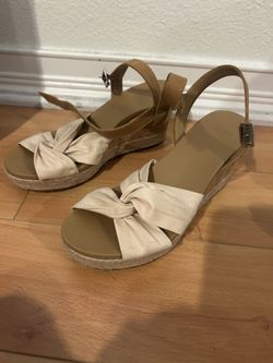 Ugg Sandals Size 8