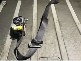03-07 Honda Accord driver side seat belt (4 door)