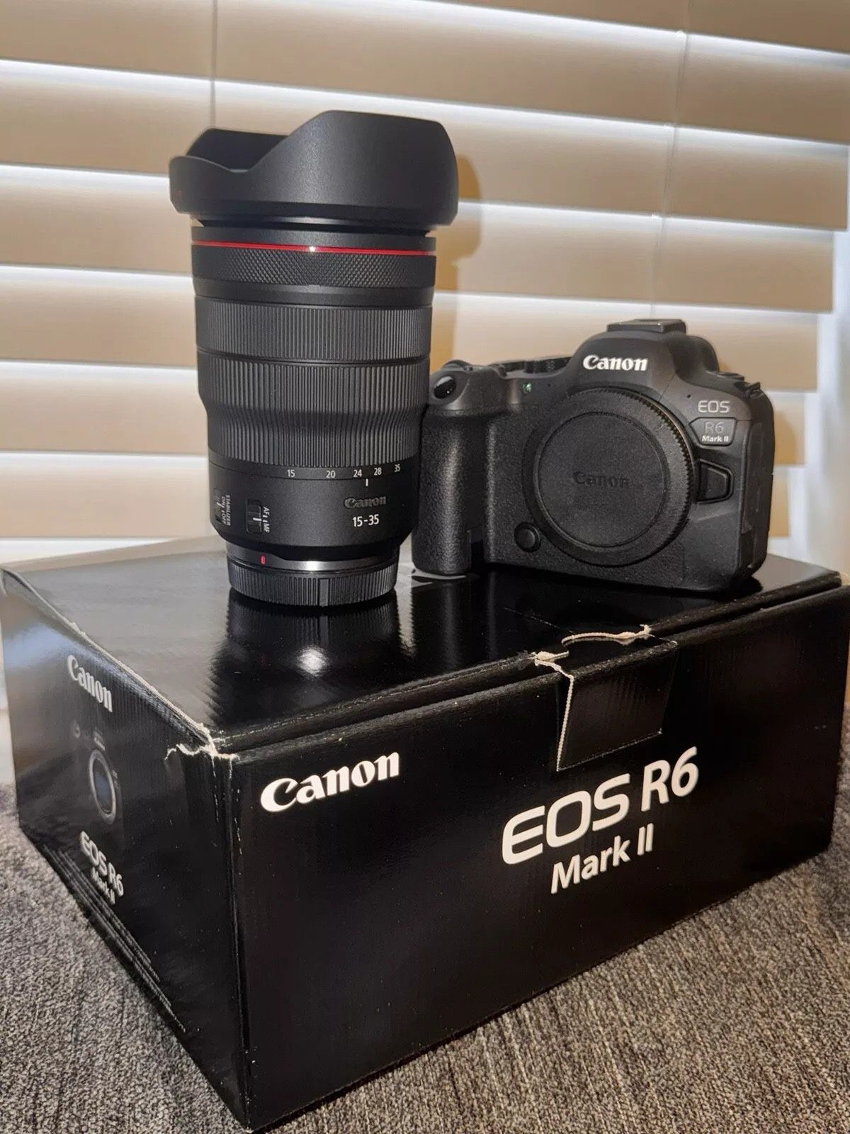 Canon EOS R6 Mark II Mirrorless Camera - Black WITH 16-35mm f2.8Lens