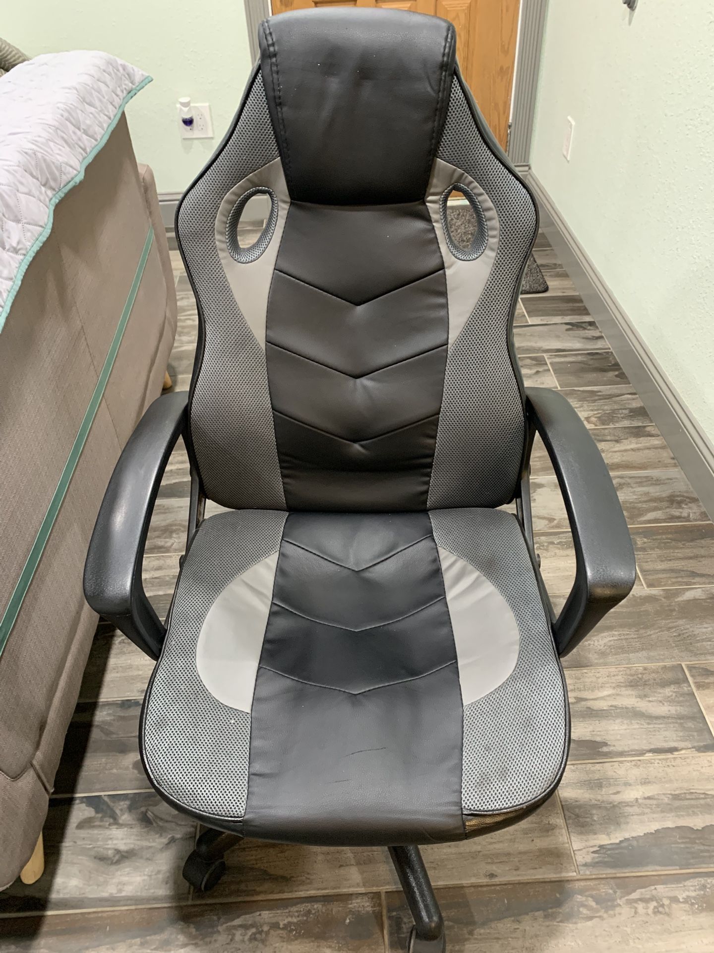 Office / Gaming Chair