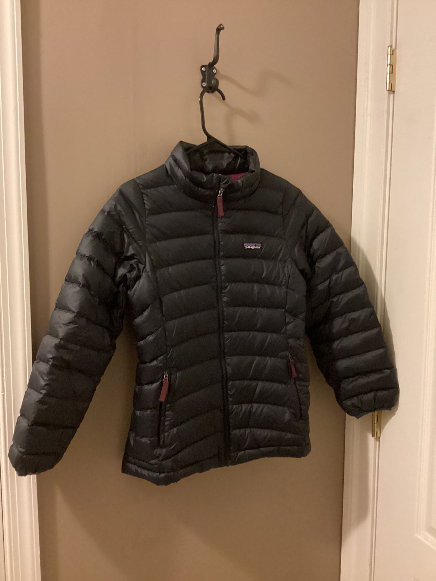 Patagonia Kids puffer jacket size XL/14