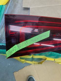 20-24 MERCEDES BENZ GLS580 GLS450 TRUNK TAIL LIGHT RIGHT 