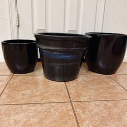Beautiful New Planter Pot Set