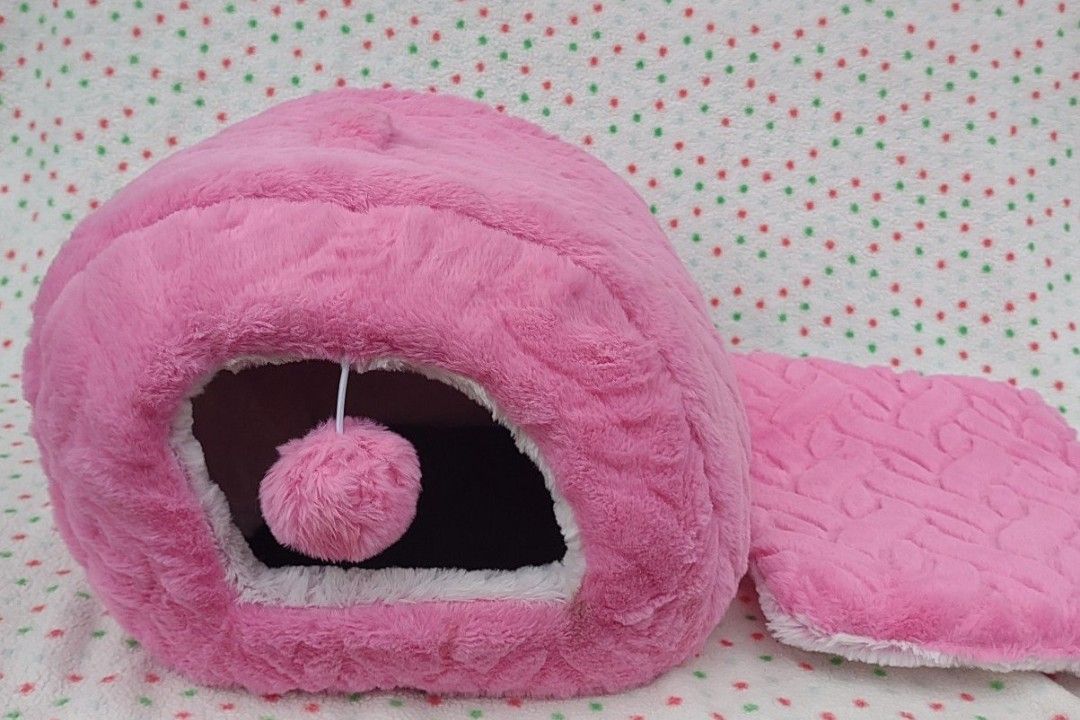 Sunbeam RenueWhisker City Fur Hiding Hut & Toy Cat Bed