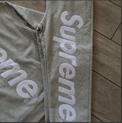 Supreme sweatsuit