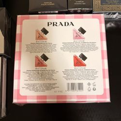 Prada paradoxe Eau de parfum gift set