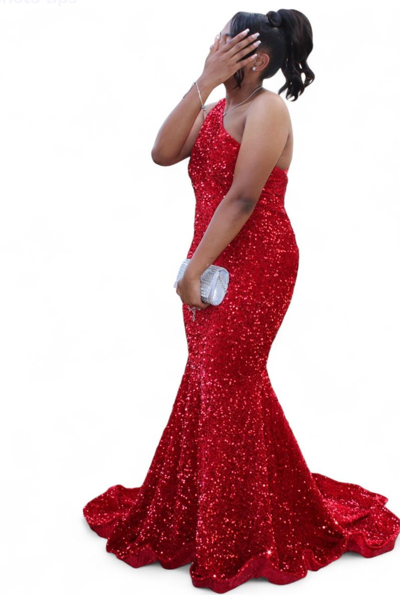 Red sequins dress