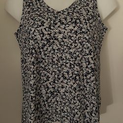 11 - J. JILL NEW OR LIKE NEW  WOMEN’S CLOTHING ITEMS SIZE M & L