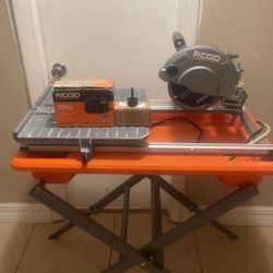 Ridgid  7 inch wet tile saw