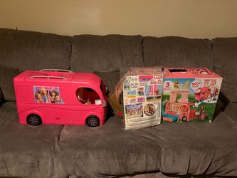 Barbie Pop-Up Camper - 3 Levels of Fun! Tallest Barbie Camper Ever / Transforms into 3-Story Playset