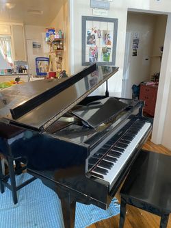 Kimball Baby Piano 4 f 7 “ Black