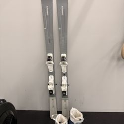Women’s skis And Boots!! Ready For The Mountains! 