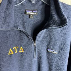 Vintage Retro Delta Tau Delta Greek Fraternity Fleece Sweatshirt 1/4 Zip Front Size Medium
